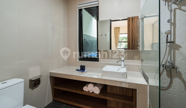 Rumah Bagus Furnished Tngah Kota dekat Simpang Lima Semarang Tengah, 10525 Rumah Bagus Furnished Tngah Kota dekat Simpang Lima Semarang Tengah, 10525