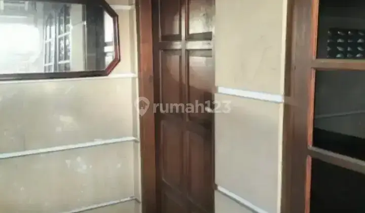 Kamar Kos KamarMandi dalam, parkir luas, akses 24 jam 2