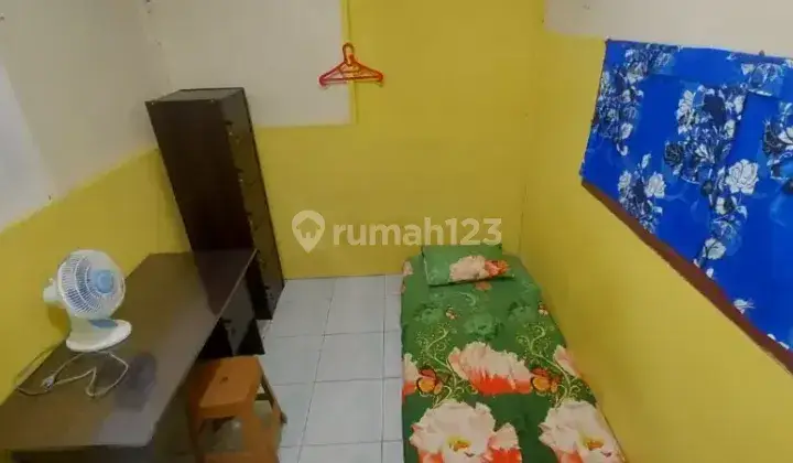 Kost umsu jalan kaki 50 meter 2