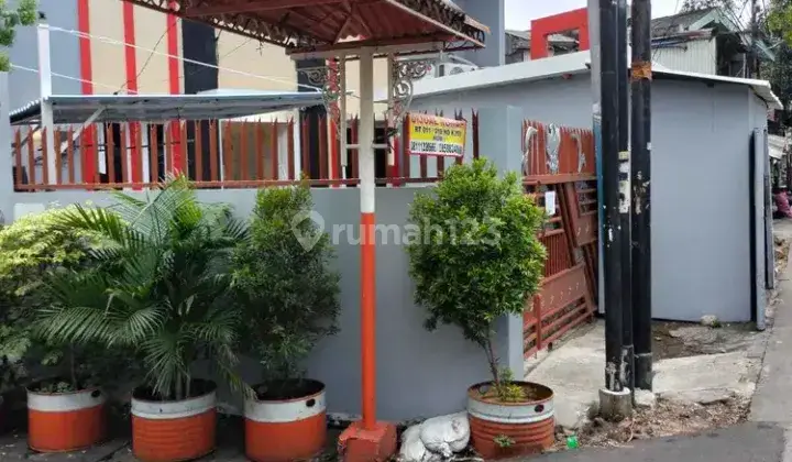 Kost Sentiong Jakarta Pusat di Sebrang Stasiun Sentiong 2