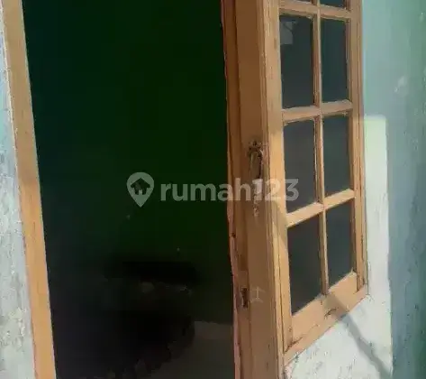 Kost kost 1 ruangan dan kamar mandi dalam 1