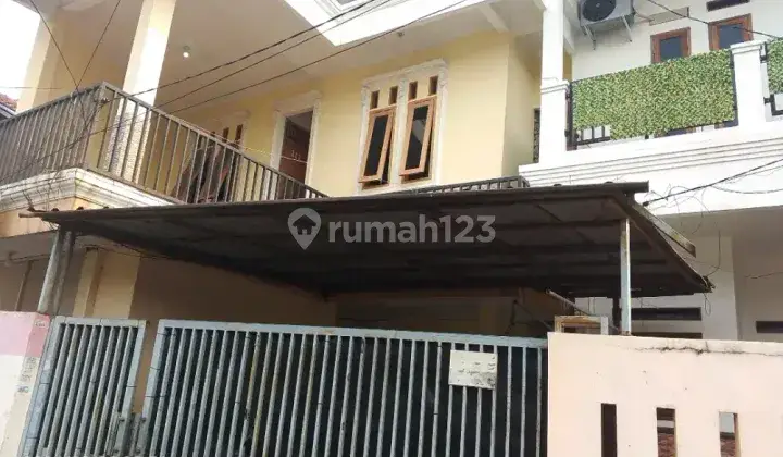 Kost Pria di Meruya Selatan 2