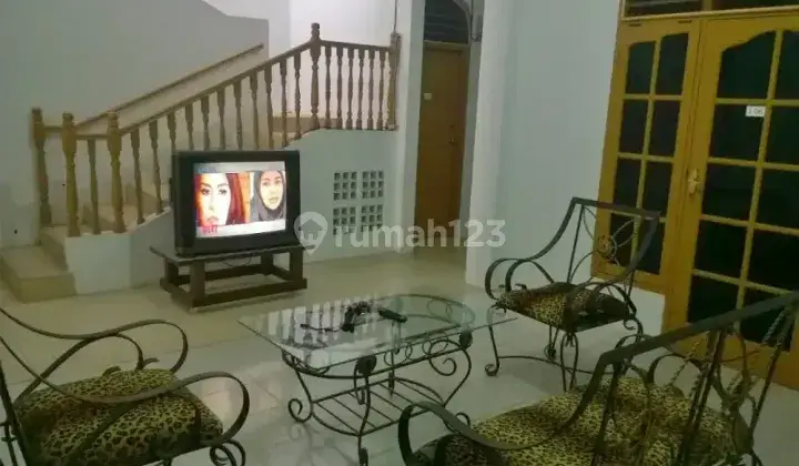 Rumah kost DAMAR (sewa kamar kost bulanan dan mingguan)