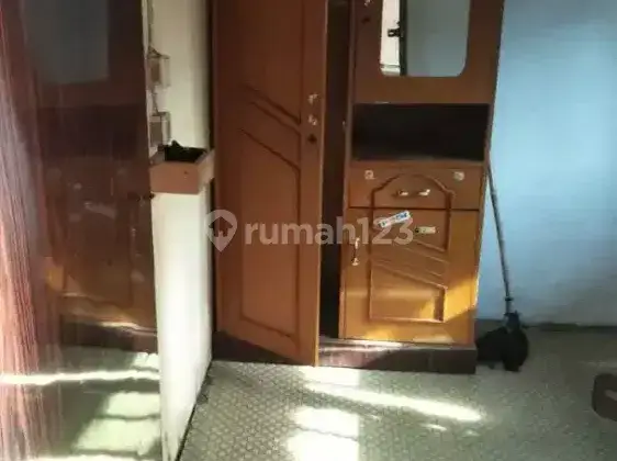 DISEWAKAN KAMAR KOST KHUSUS WANITA 1