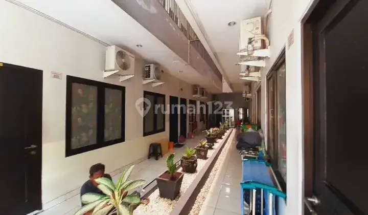 Kost AC murah kamar mandi dalam di tomang roxy cideng jakarta barat 2