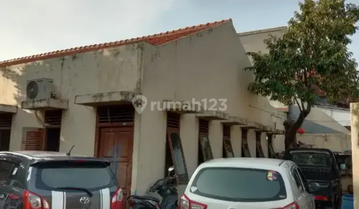 Kost Utan Kayu Genjing Pramuka Matraman Salemba Pemuda Rawasari UIJ 1