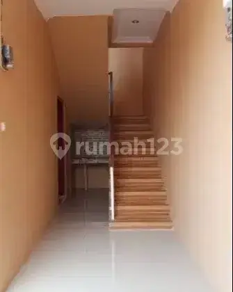 Kost AC exclusive pinggir jalan ditengah kota Karawang +furniture/wifi 2