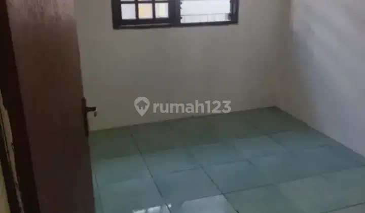 Rumah kontrakan 2 lantai. (Muslim muslimah) 2