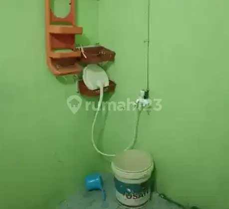 Di Kontrakan Rumah  Nyaman,ada kamar ,bebas banjir, Kalimalang BKT 2