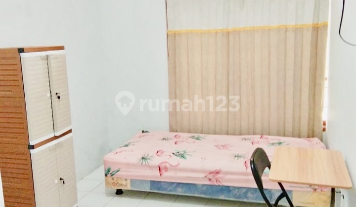Kost 10 Kamar, Harga di bawah NJOP, 3 menit ke GOR Cengkareng Kost 10 Kamar, Harga di bawah NJOP, 3 menit ke GOR Cengkareng