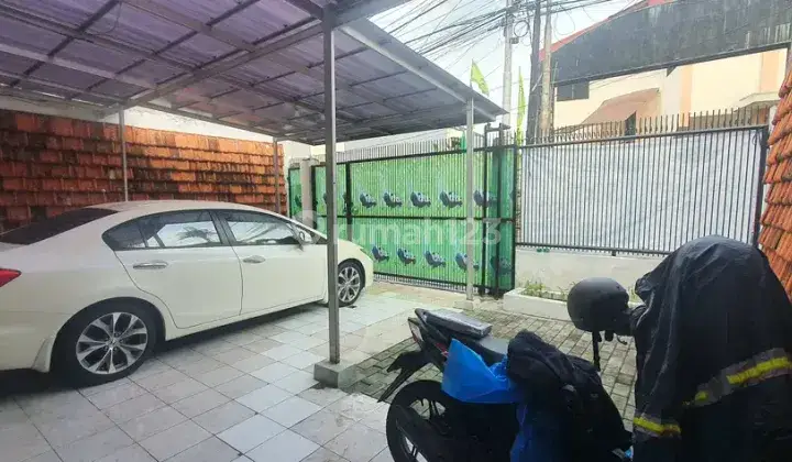 Kost Tjempaka House Jakarta Pusat 1