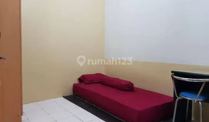 Kos Griya Hijau UNS Surakarta - 200m dari pintu UNS 1