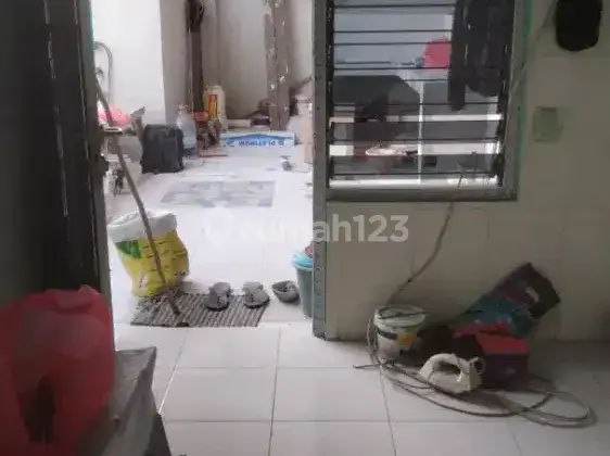 Kontrakan/ kost perkamar ( kosongan.) 1