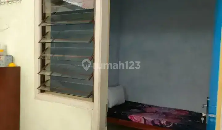 Kamar kos laki laki khusus karyawan murah dan bersih 1