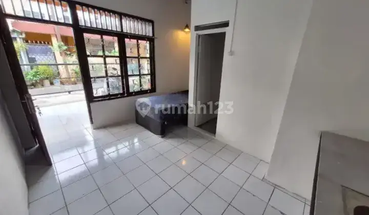 Disewakan kos area bintaro tanah kusir jakarta 2