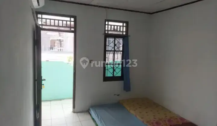 KOST BU ASRI (Jl. Cililitan Kecil 1 RT. 10 RW. 07 No.66) 1