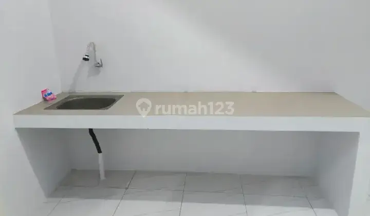 Terima Kost Putri bangunan baru hanya 6 kamar 2