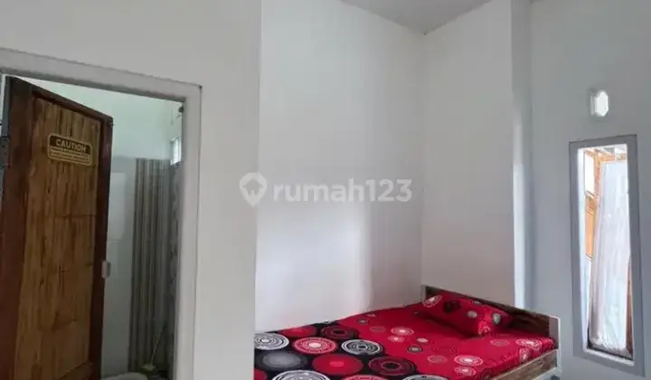 Kost dekat Balai Kota Among Tani Batu - Kamar Mandi Dalam 2