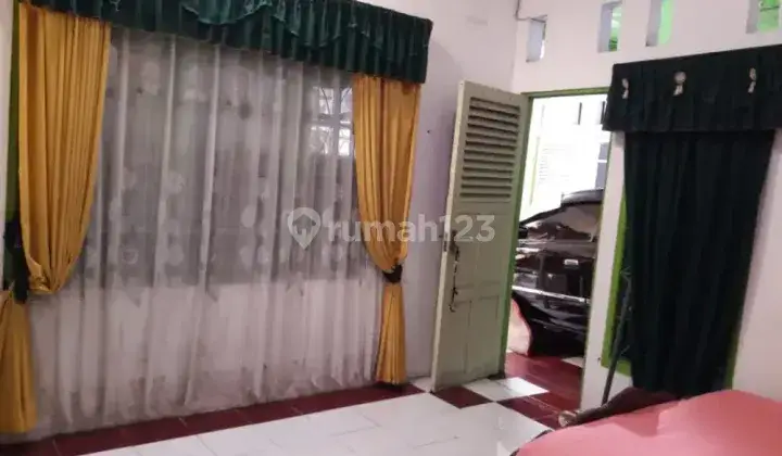 Kost perempuan dekat Qmall Bjb 1