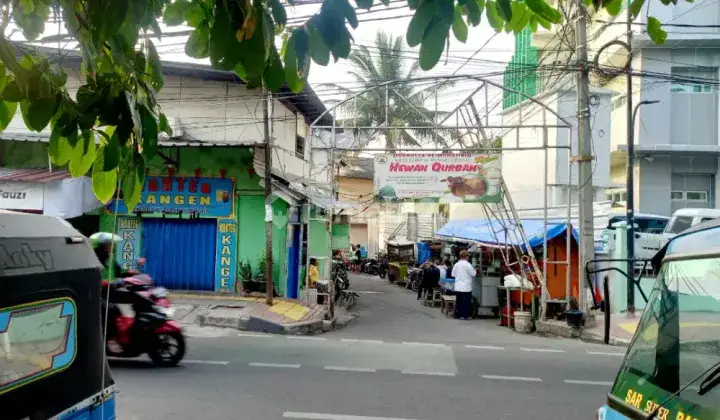 KOST KARYAWATI/WAN  TEBET 1