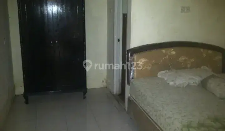 Kost duren sawit, perumnas klender, mudah akses, di pinggir jalan 1