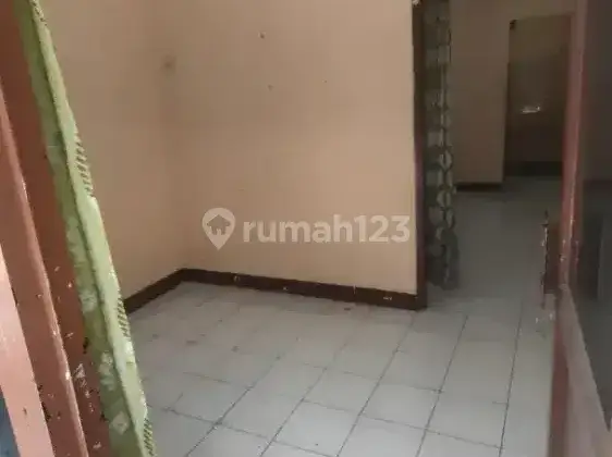 Kontrakan MERUYA ILIR kosong 3 petak, ada 2 pintu, WIFI, JAKARTA BARAT 1