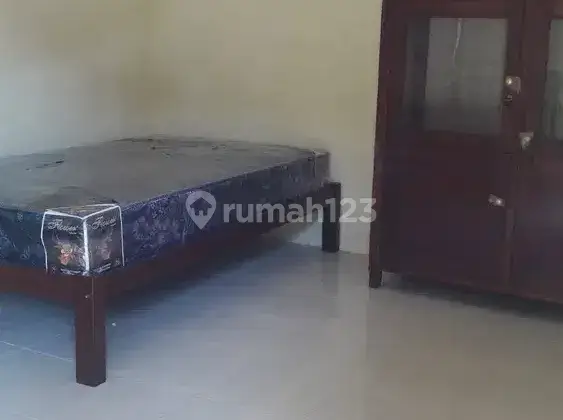 Kost Putri Tengah Kota 1