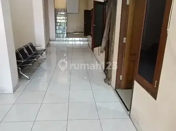 Kost putri, kamar mandi luar tnpa ac 1