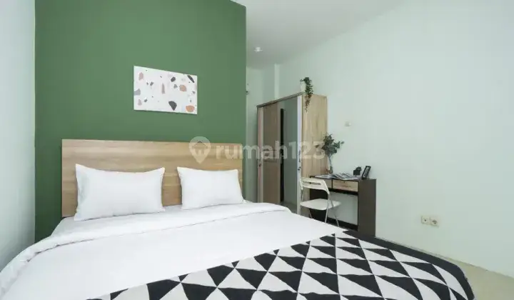 Kost Exclusive dekat Stasiun Mangga Besar - Rukita Dwiwarna Jakarta