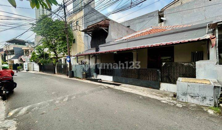 Kesempatan Langka, Rumah Siap Renovasi, Harga Di BAWAH NJOP, 6 Menit ke Setiabudi One Kesempatan Langka, Rumah Siap Renovasi, Harga Di BAWAH NJOP, 6 Menit ke Setiabudi One