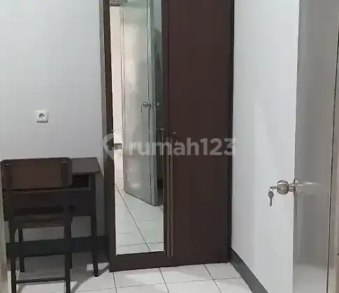 Kost untuk karyawan di Cimone, Kota Tangerang 2