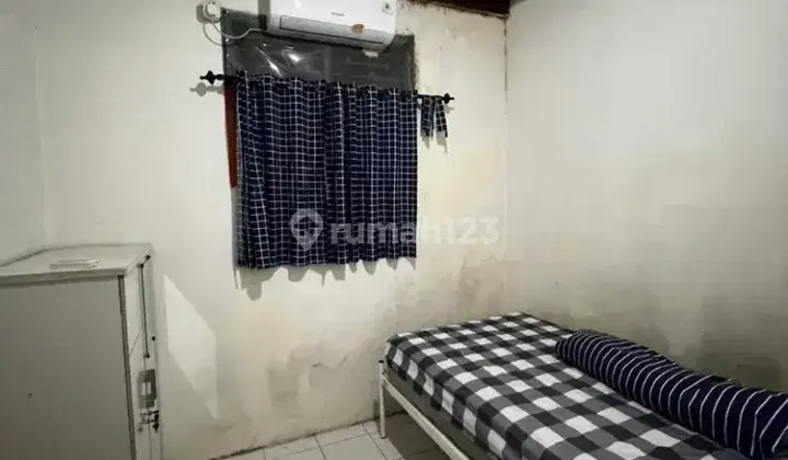 Kost Strategis di Grogol Tomang