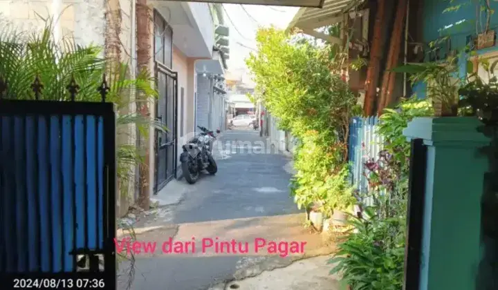 Kost Khusus Putri Petamburan, Jakarta Pusat.