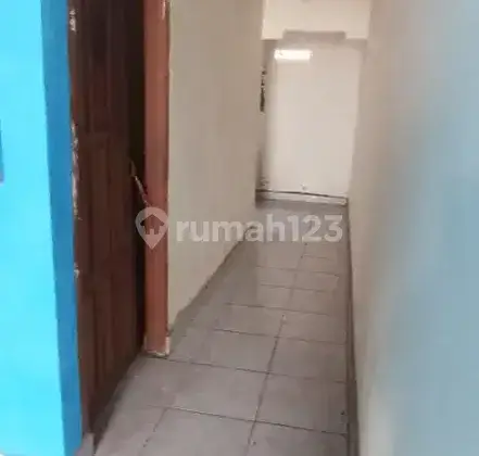 Di kontrak bedeng 4 pintu 1