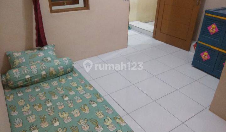 Kost Ibu Nonih Kebayoran Lama di Jl. Praja Dalam Rt008 rw002 No.6a, Kebayoran Lama, Jakarta Selatan, Jakarta Selatan