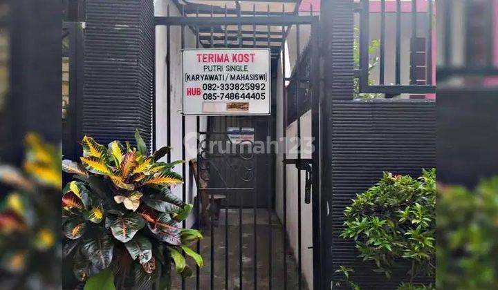 Kost Putri Tengah Kota Sawahan Surabaya 1