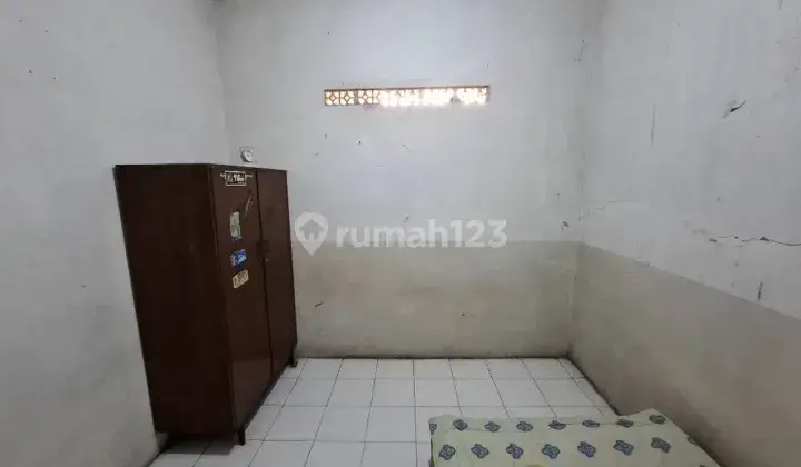 Kosan lokasi strategis dekat unj free wifi di utan kayu ada parkiran 2