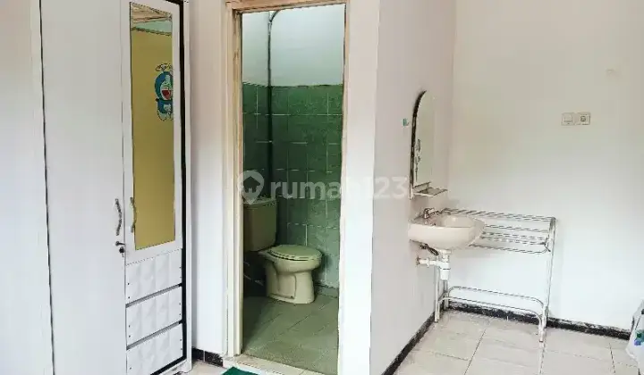 Kost Kos Putri AC Berdua Kamar Mandi Dalam Ubaya Tenggilis