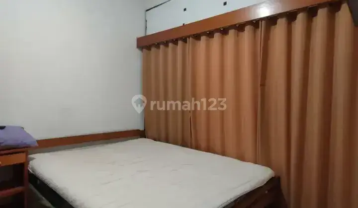 Kost Bebas Perum Dukuh Kupang 2