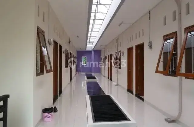 KOST : Kampus UNAS Gedung kesenian – Gedung Pertani – Kuningan 2