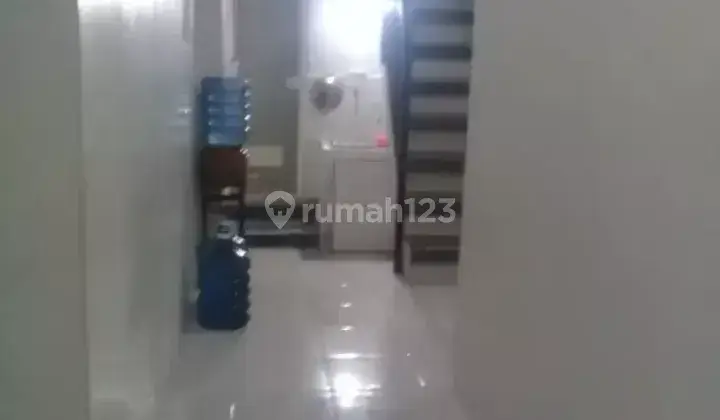 Kost Putra dan Putri Free WiFi + CCTV + KM dalam Non AC dan Full AC