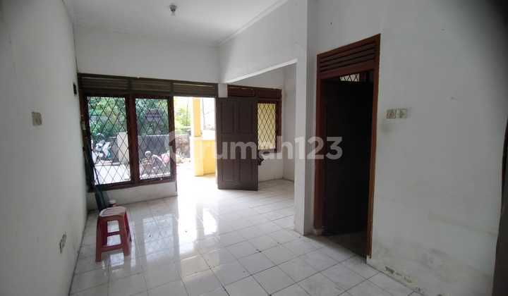 Disewakan Rumah Nyaman, Besar& Asri, Harga Nego Taman Kopo Iindah Ii Disewakan Rumah Nyaman, Besar& Asri, Harga Nego Taman Kopo Iindah Ii