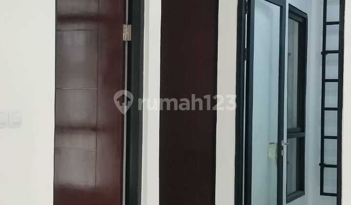 Di Jual Rumah bagus terawat di Taman Kopo Indah 2