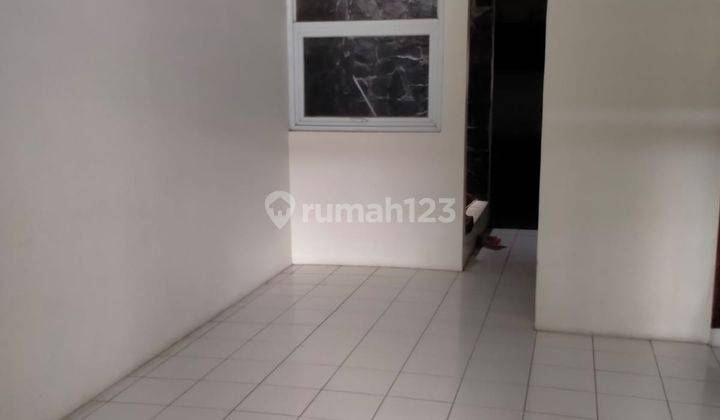 Jual Rumah Bagus Sudah Renovasi 2 Lantai di Taman Kopo Indah 2 Harga Nego 1