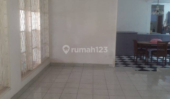 Jual Rumah Tinggal Nyaman Lokasi Strategis di Taman Kopo Indah Nego Sampe Jadi 1