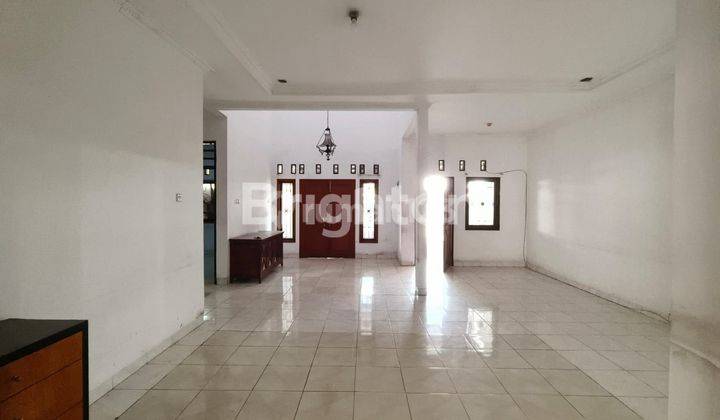 DISEWAKAN RUMAH 2LT DI VILLA NUSA INDAH 3 2
