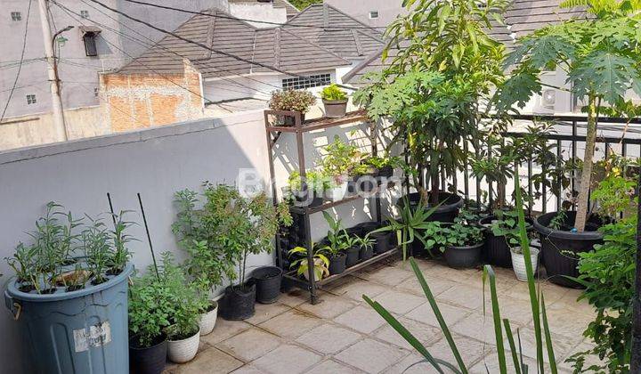 RUMAH 2 LT CANTIK TERAWAT HARGA MURAH 2