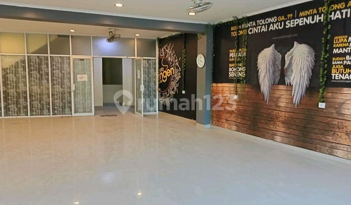 For Rent: Connected Shop House in Front of Daan Mogot Mall, Daan Mogot. 2