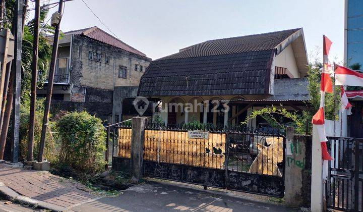 Jual Cepat!! Bu !!! Rumah Asri, Di Pejaten Bangunan Lama 2 Lantai Di Depan Pejaten Mall, Dipinggir Jalan Sangat Strategis  1