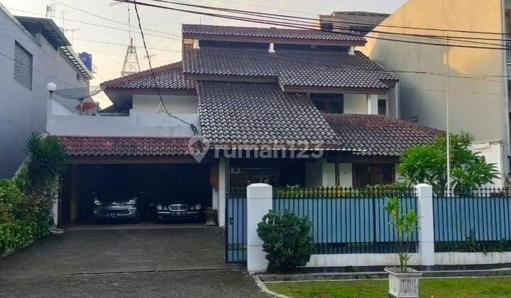 Jual Cepat!! Rumah Di Kebayoran Baru 2 Lantai Di Lokasi Premium  1